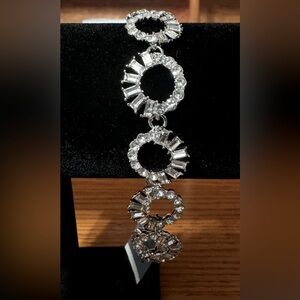 NWT Macy’s Bracelet Black & Silver